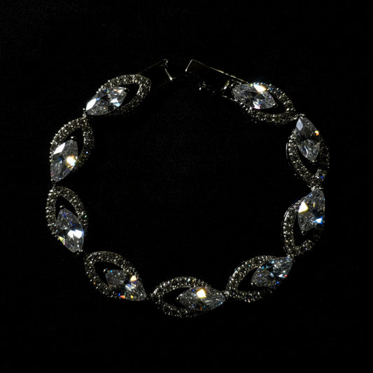 TEARDROP BRACELET